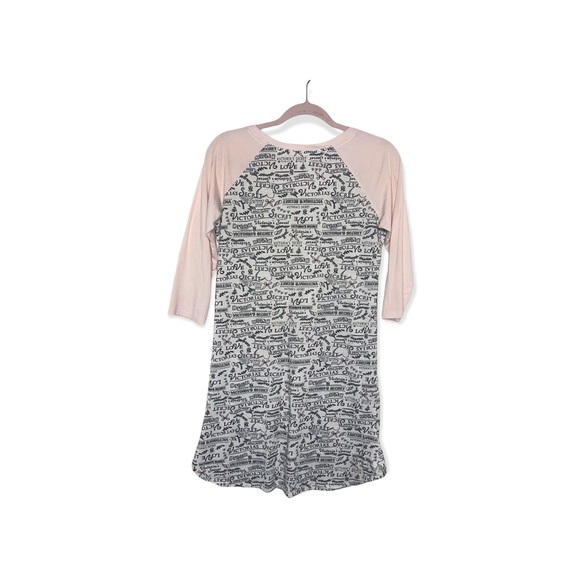 VICTORIA’S SECRET Pink & White Holiday Themed Nightshirt M - Picture 7 of 7